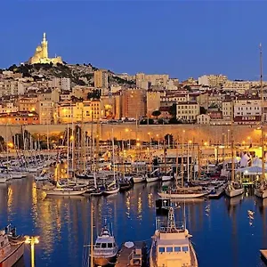 https://studio-au-marseille.fr-provencehotel.com