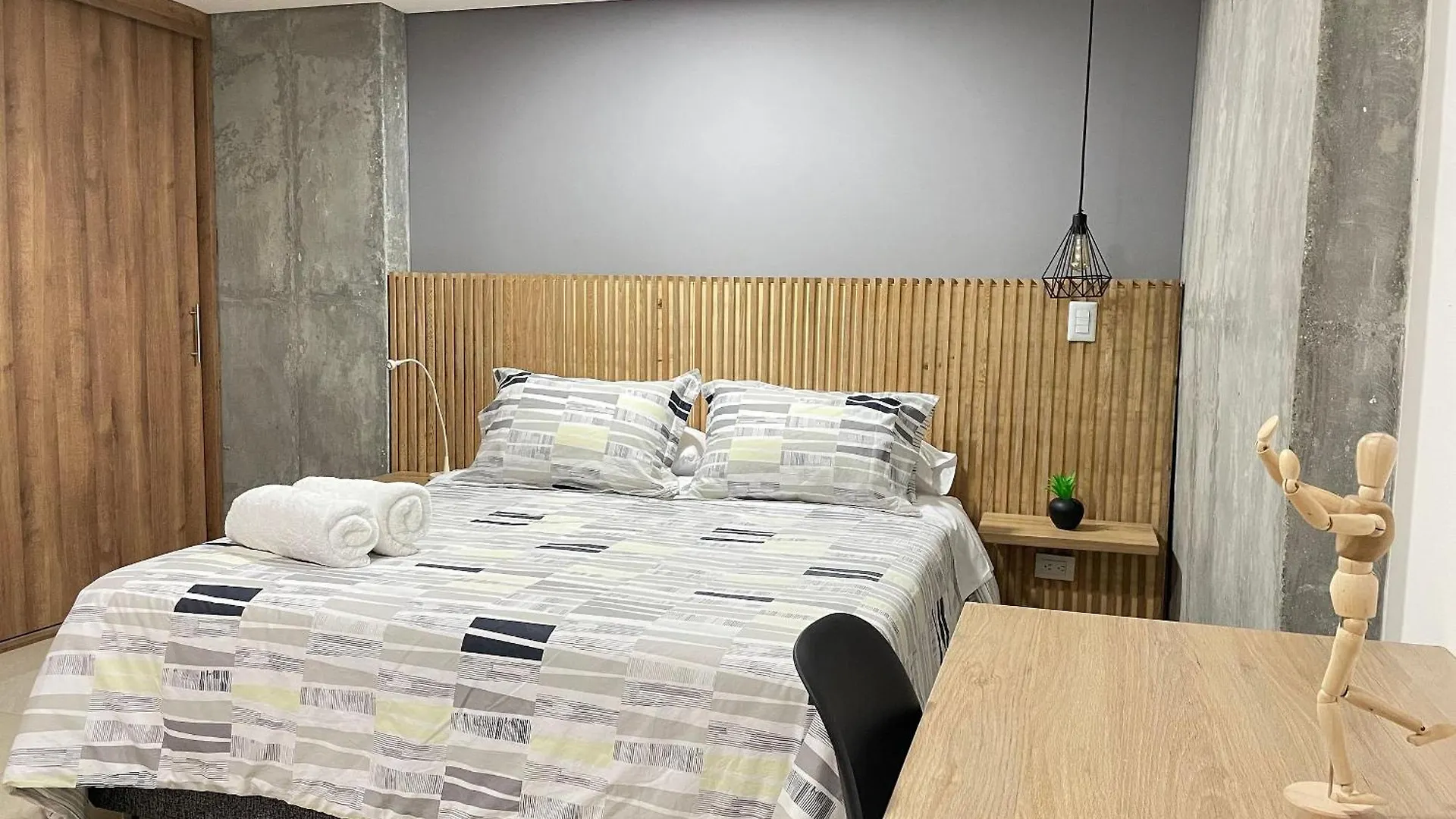 Apartment Housinn Co-Living Fatima En Medellin