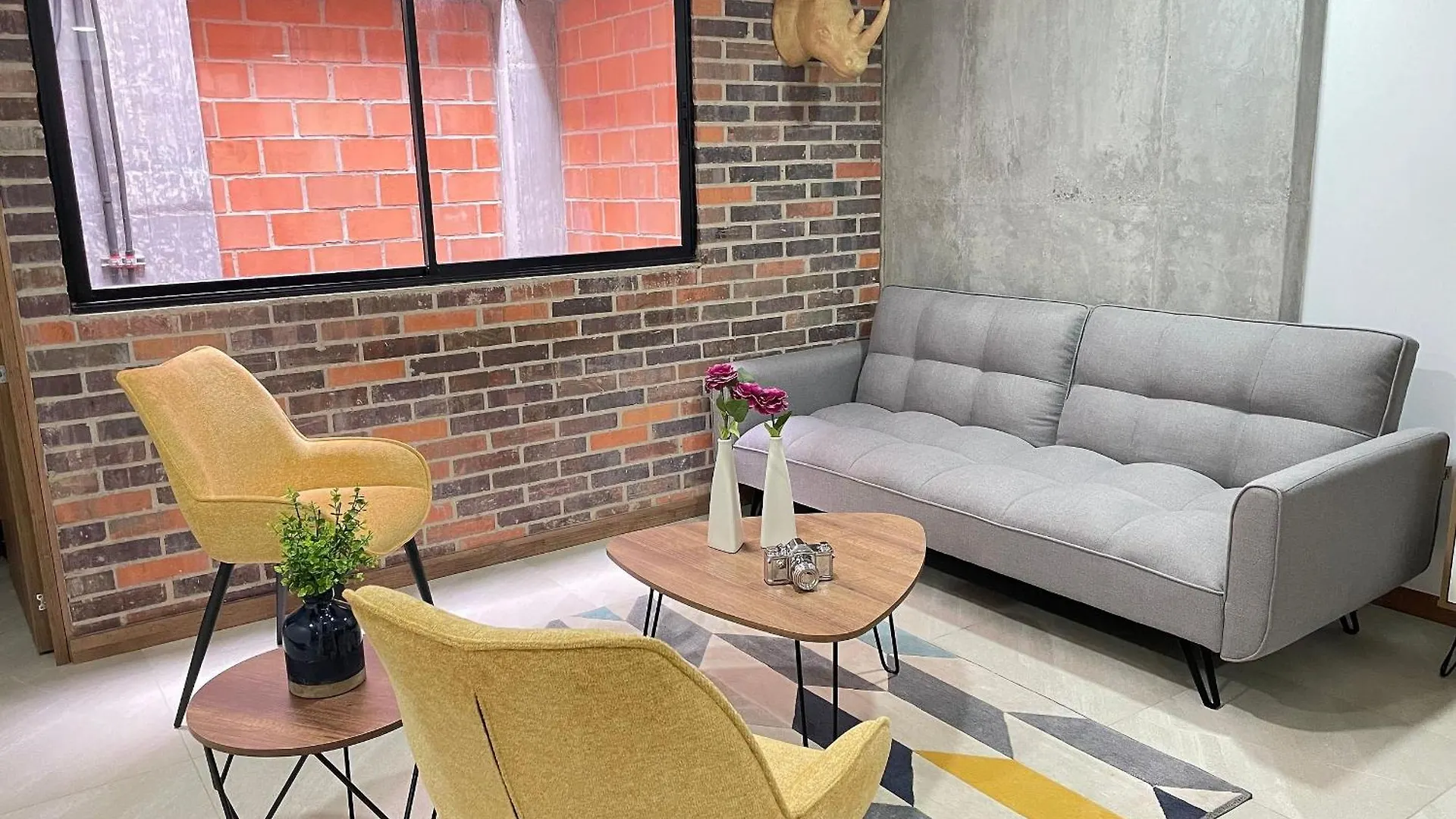 Apartment Housinn Co-Living Fatima En Medellin Colombia