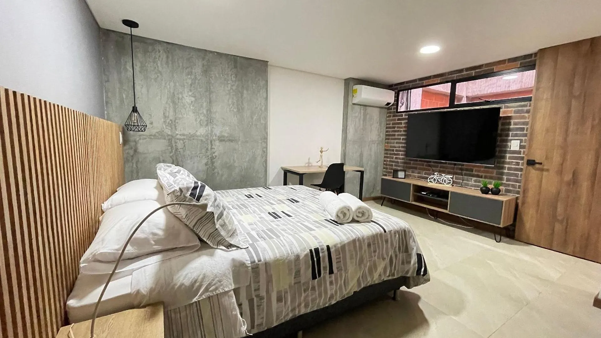 Apartment Housinn Co-Living Fatima En Medellin